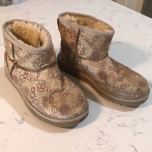 Authentic Uggs Calves Boots